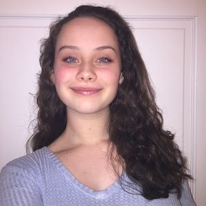 Meet your Posher, Ella